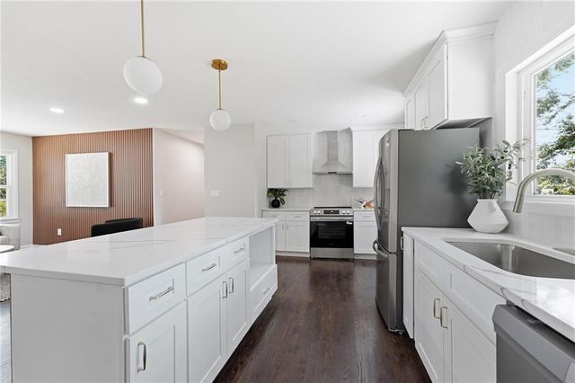 5114 S Fuller Drive, Independence, MO 64055