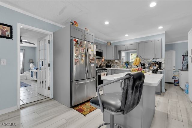 830 N Zambria ST, Clewiston, FL 33440