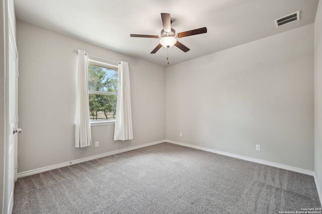 4049 Hickory Forrest, Seguin, TX 78155