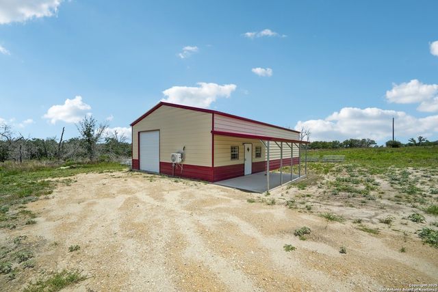 4049 Hickory Forrest, Seguin, TX 78155