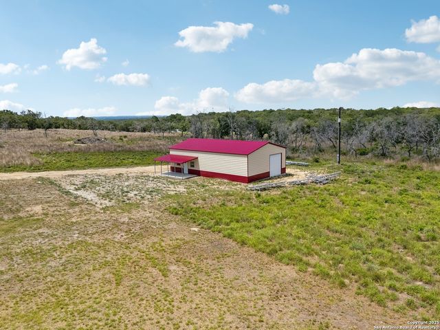 4049 Hickory Forrest, Seguin, TX 78155