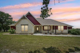 4049 Hickory Forrest, Seguin, TX 78155