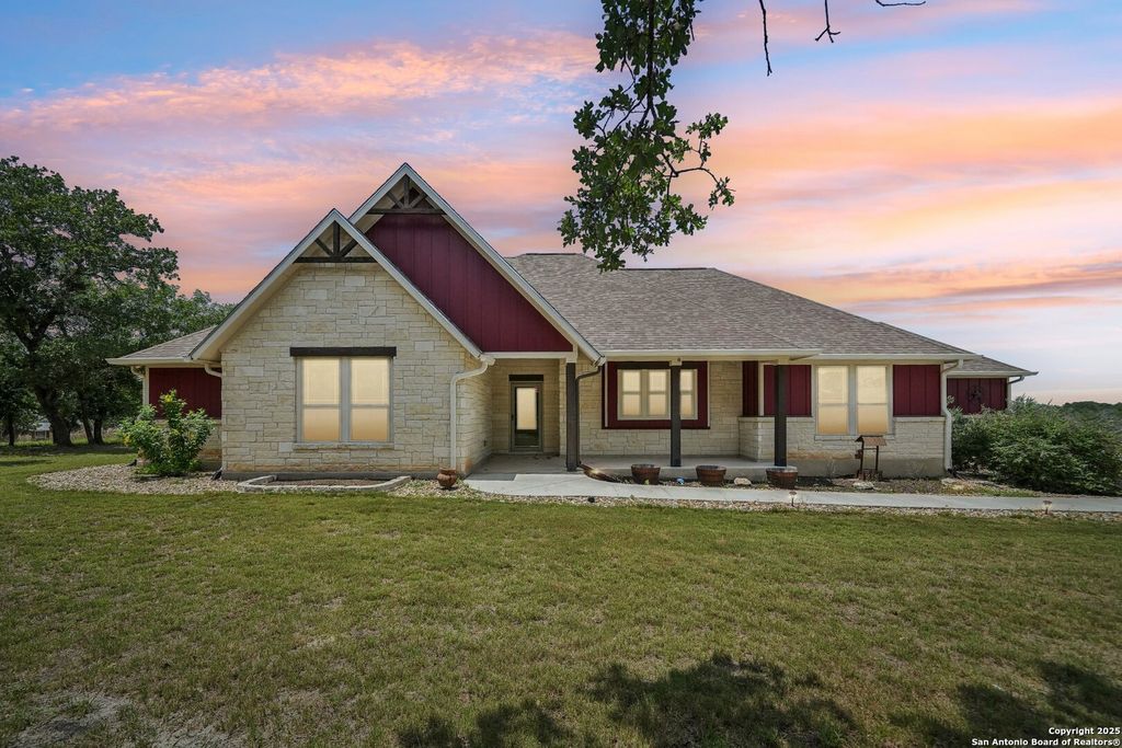 4049 Hickory Forrest, Seguin, TX 78155