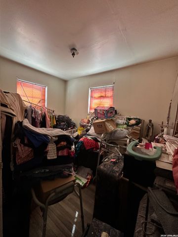 3130 GOLDEN AVE, San Antonio, TX 78211