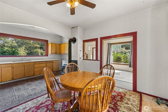15215 91st Avenue SW, Vashon, WA 98070
