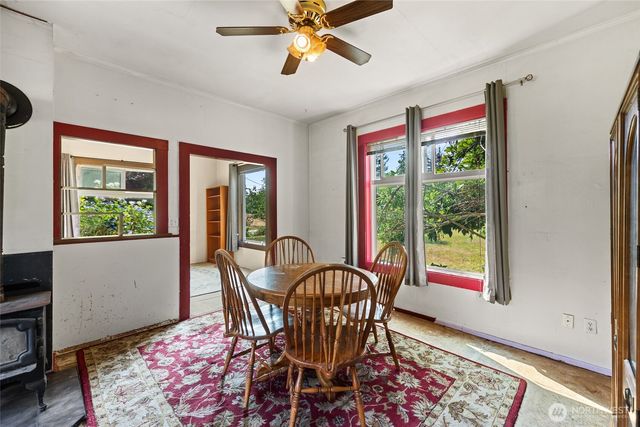 15215 91st Avenue SW, Vashon, WA 98070
