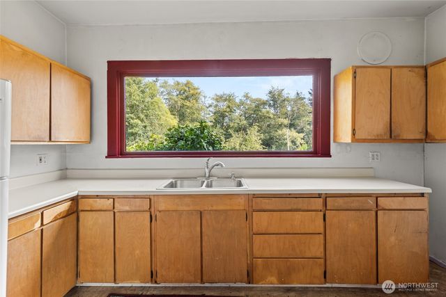 15215 91st Avenue SW, Vashon, WA 98070