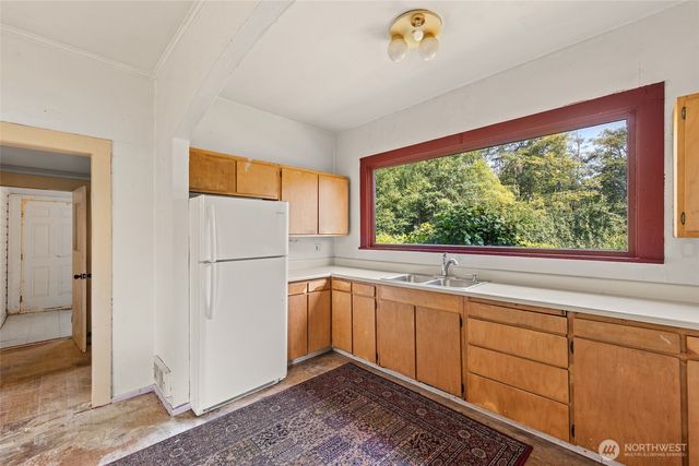 15215 91st Avenue SW, Vashon, WA 98070