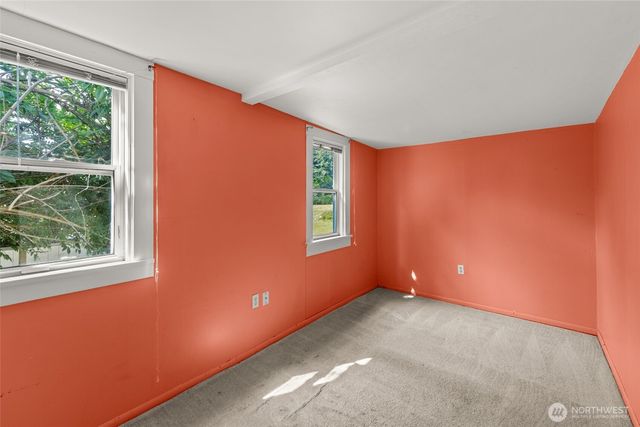 15215 91st Avenue SW, Vashon, WA 98070