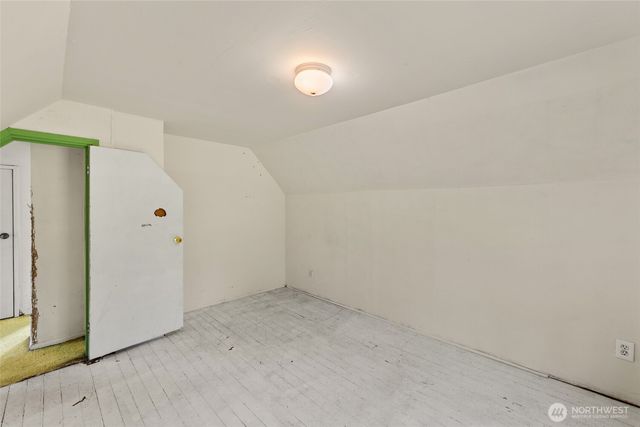 15215 91st Avenue SW, Vashon, WA 98070