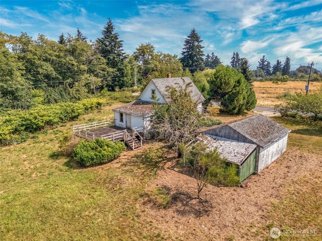 15215 91st Avenue SW, Vashon, WA 98070