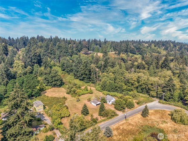 15215 91st Avenue SW, Vashon, WA 98070