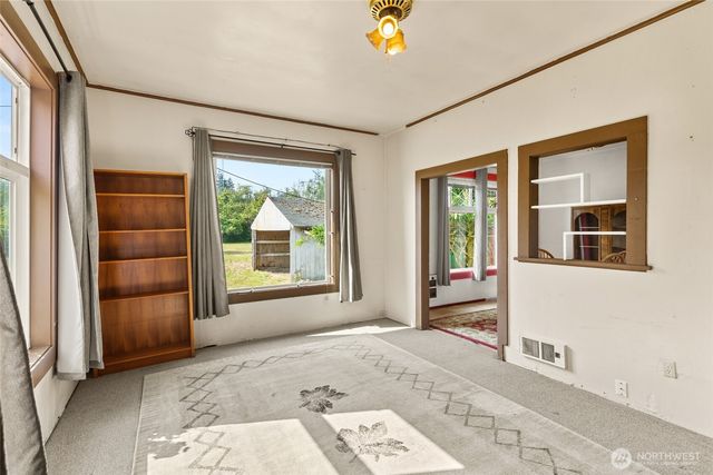 15215 91st Avenue SW, Vashon, WA 98070