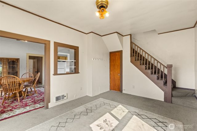 15215 91st Avenue SW, Vashon, WA 98070
