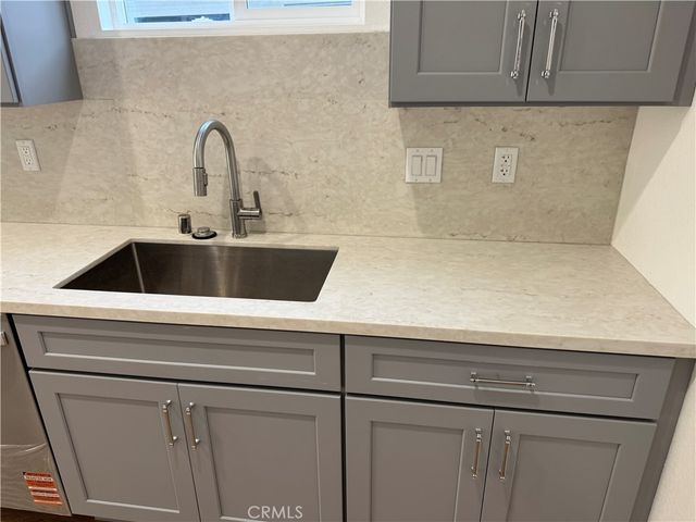 8686 Hastings Cir, Huntington Beach, CA 92647