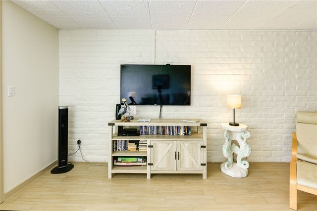 1419 S 11th St 116, Port Aransas, TX 78373