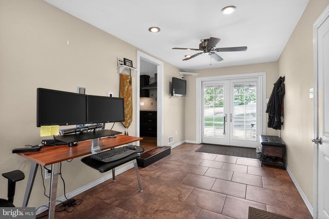 21 E TOWNSHIP LINE RD, Souderton, PA 18964