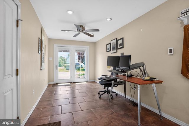 21 E TOWNSHIP LINE RD, Souderton, PA 18964