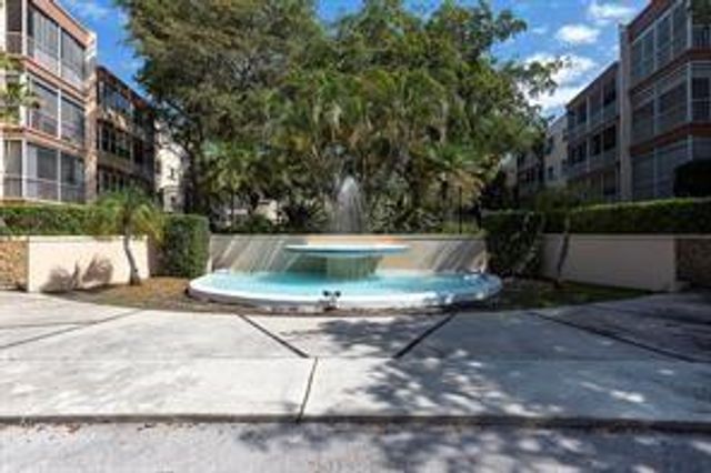 6701 Cypress Road 207, Plantation, FL 33317