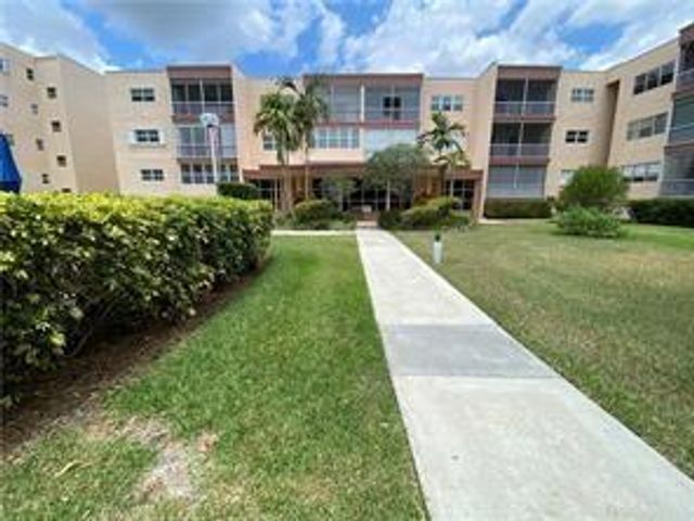 6701 Cypress Road 207, Plantation, FL 33317
