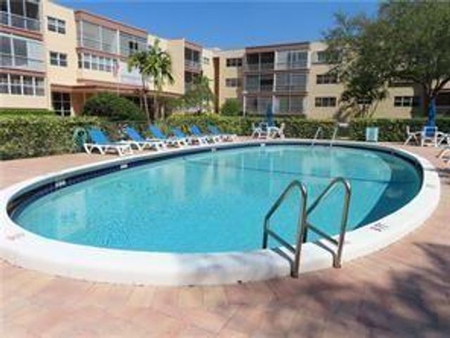 6701 Cypress Road 207, Plantation, FL 33317