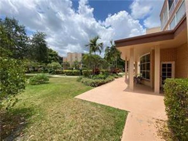 6701 Cypress Road 207, Plantation, FL 33317