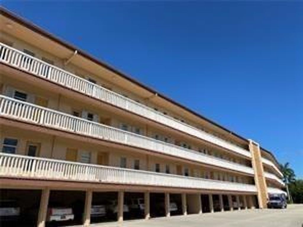 6701 Cypress Road 207, Plantation, FL 33317