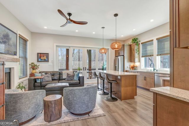 110 Arcadia Avenue, Fayetteville, GA 30214