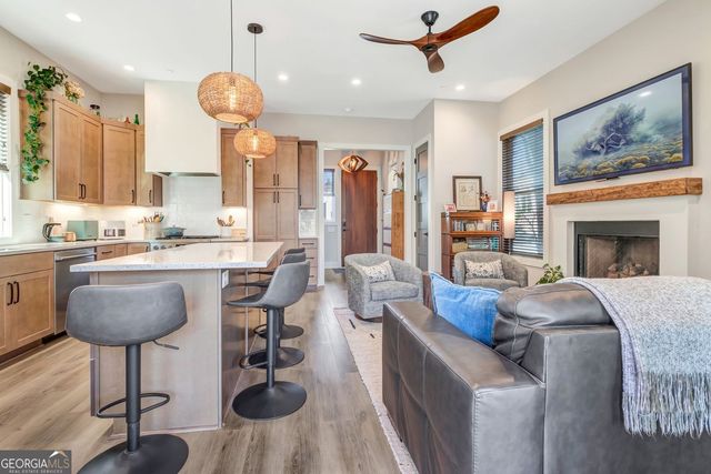 110 Arcadia Avenue, Fayetteville, GA 30214