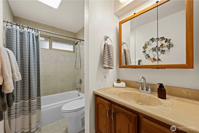 25833 131st Place SE, Kent, WA 98030