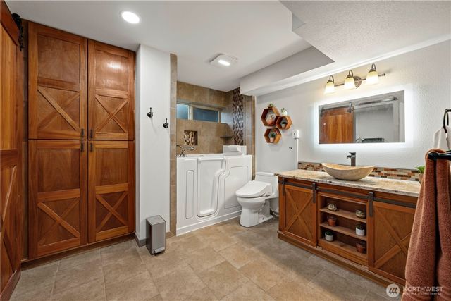25833 131st Place SE, Kent, WA 98030