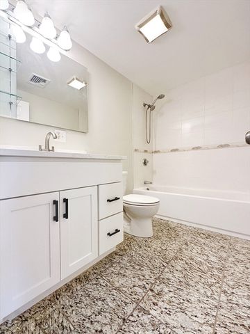 90 George St 90, Boston, MA 02119