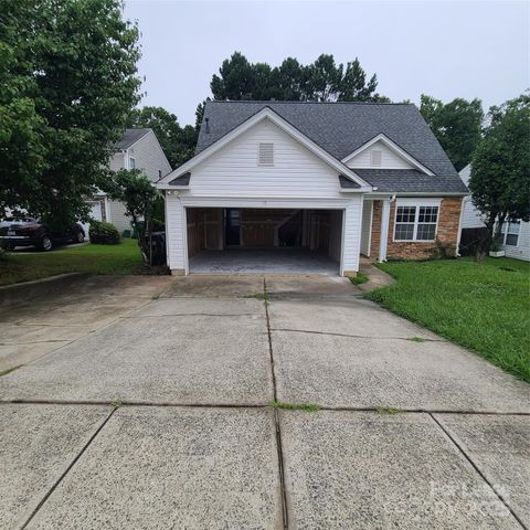 5913 Hidden Meadow Lane, Charlotte, NC 28269