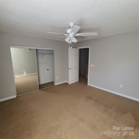 5913 Hidden Meadow Lane, Charlotte, NC 28269