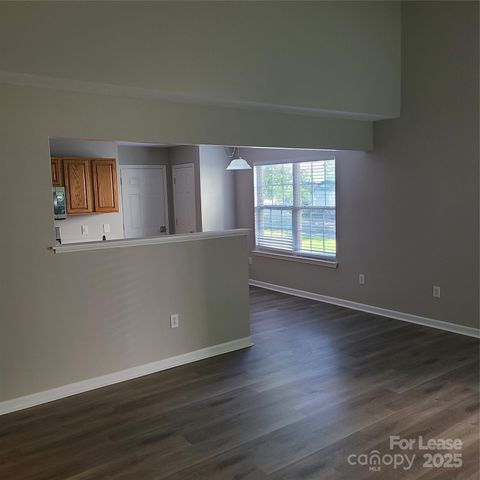 5913 Hidden Meadow Lane, Charlotte, NC 28269