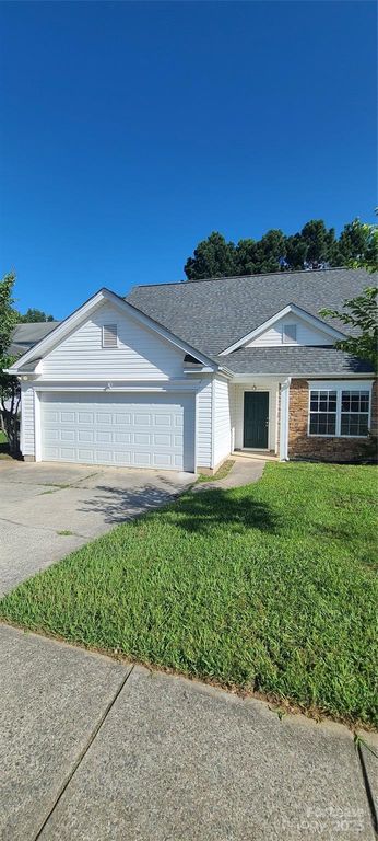 5913 Hidden Meadow Lane, Charlotte, NC 28269