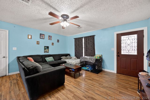 204 Umstead, Colbert, OK 74733