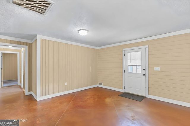 2014B BRADBURY Road, Grantville, GA 30220