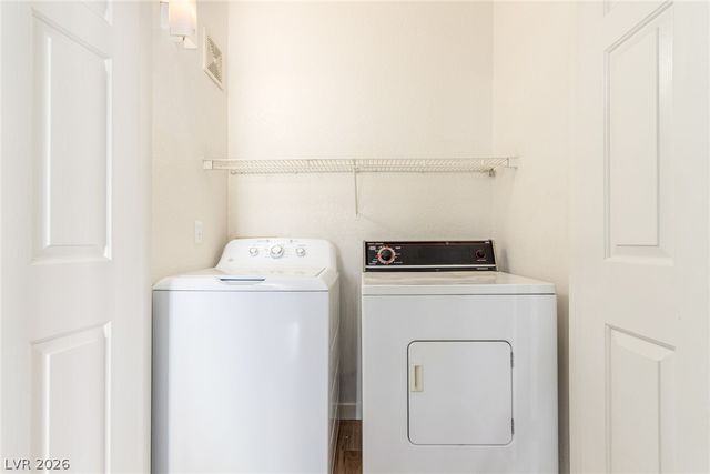 1830 North Buffalo Drive 2033, Las Vegas, NV 89128