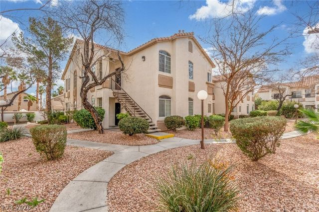 1830 North Buffalo Drive 2033, Las Vegas, NV 89128