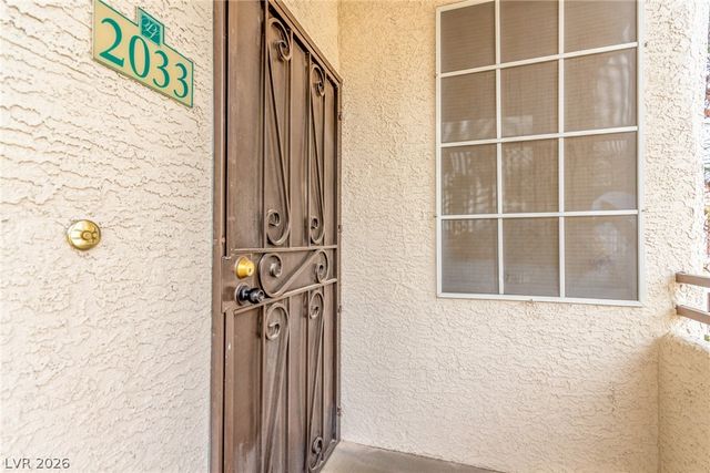 1830 North Buffalo Drive 2033, Las Vegas, NV 89128