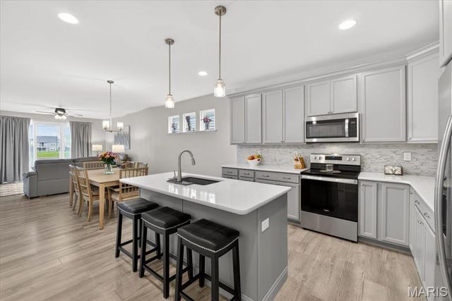 420 Copperfield Court, St Charles, MO 63301