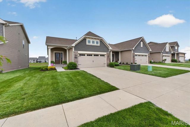 420 Copperfield Court, St Charles, MO 63301