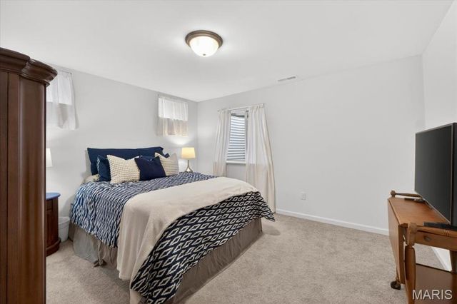 420 Copperfield Court, St Charles, MO 63301