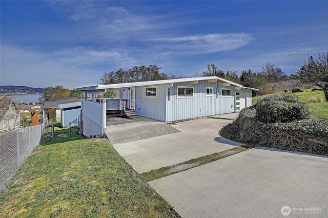 804 Sandstone Lane, Camano Island, WA 98282