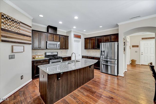 910 Branch Line Lane, Apex, NC 27502