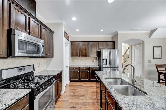 910 Branch Line Lane, Apex, NC 27502