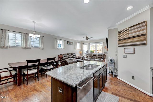 910 Branch Line Lane, Apex, NC 27502