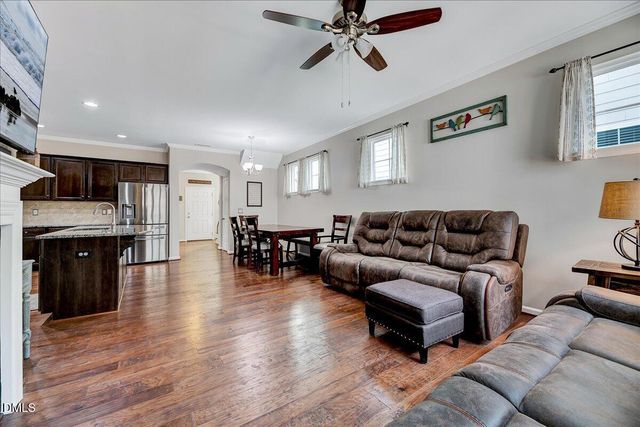 910 Branch Line Lane, Apex, NC 27502