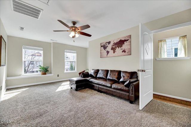 910 Branch Line Lane, Apex, NC 27502